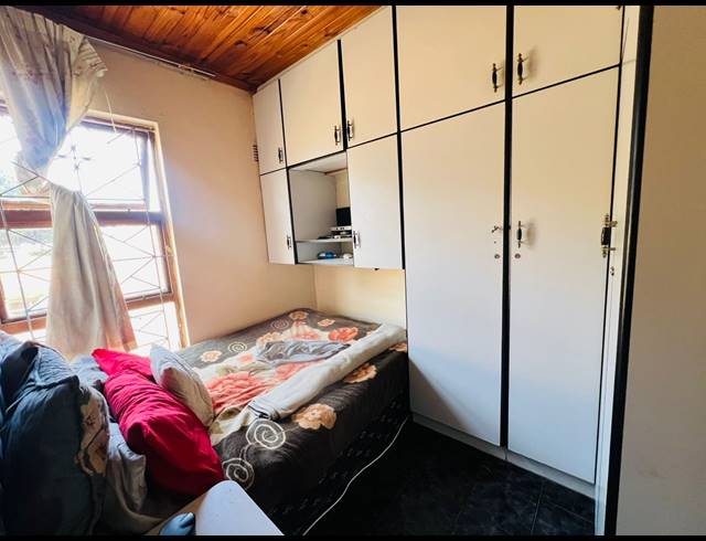 3 BEDROOM HOUSE FOR SALE IN HILLGROVE